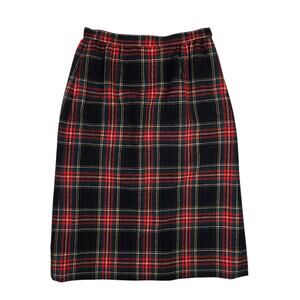 Vintage Pendleton Skirt Black Stewart Tartan Plaid Size 8P Petite Wool Red